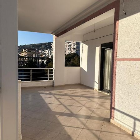 Payo Apartments Sarandë Esterno foto