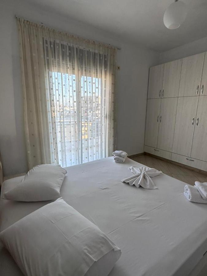 Payo Apartments Sarandë Esterno foto