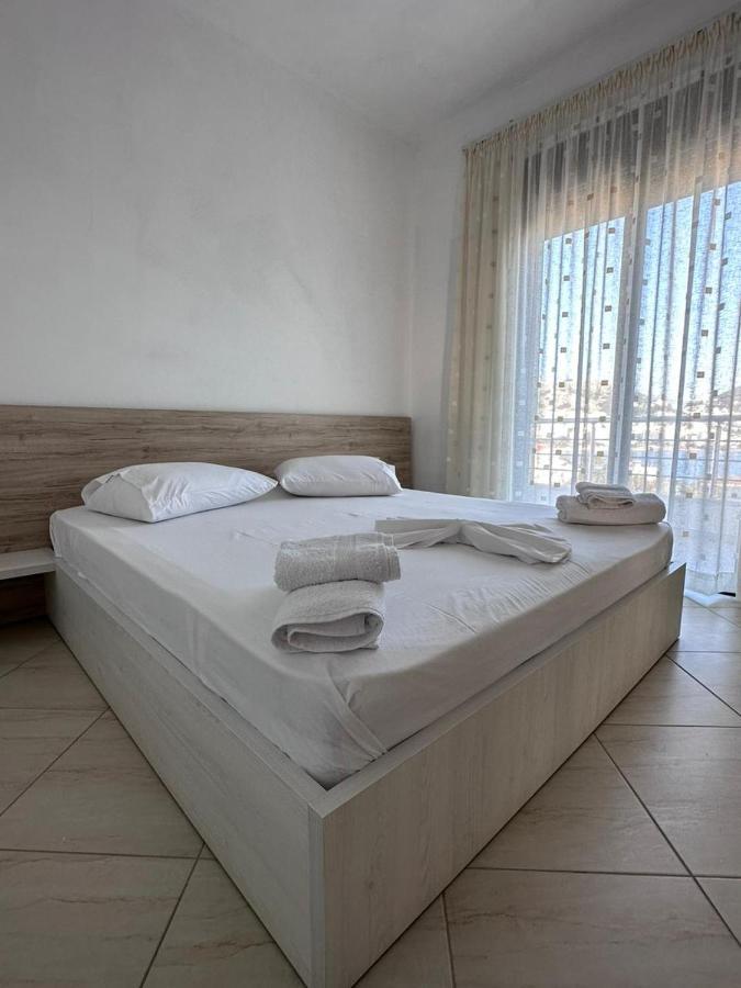 Payo Apartments Sarandë Esterno foto